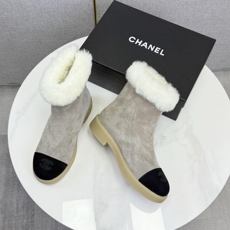 Ch**el boots